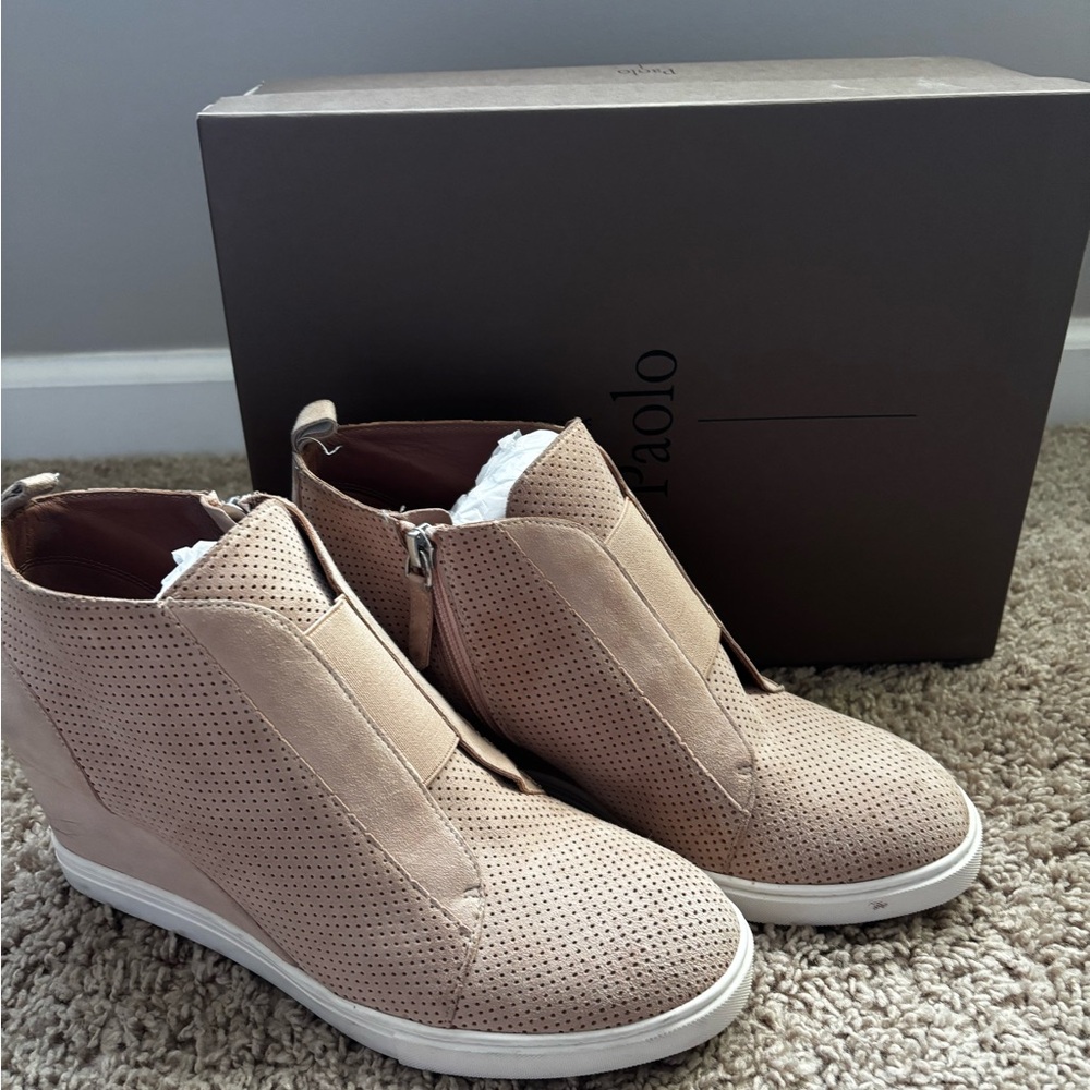 Paolo Women's Beige Wedge Sneakers